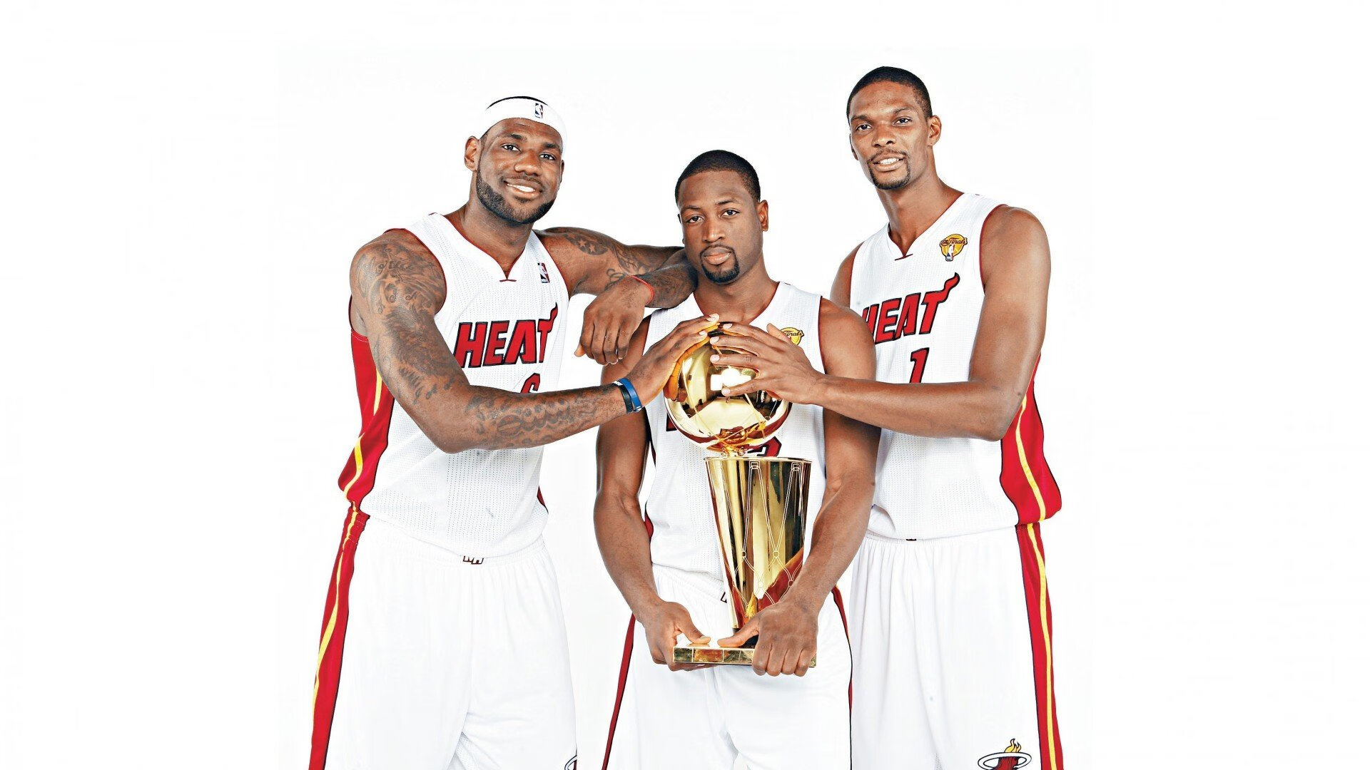 赛场“最感人的集体庆祝”，凝聚胜利的喜悦，集体庆祝动作